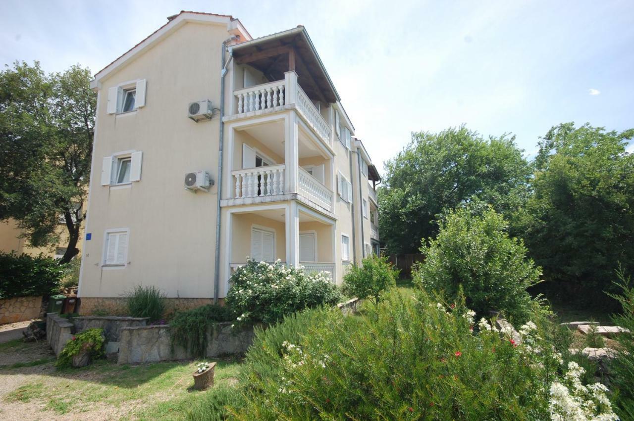 Apartments Novak By El-Pi Tours Малинска Экстерьер фото